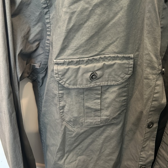 3/$30 - JFerrar Grey Men’s Casual Button Down Front Breast Pocket Shoulder - Picture 3 of 4